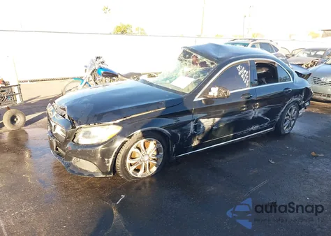 2016 Mercedes-Benz C 300 from USA, damaged, VIN 55SWF4JB1GU121999